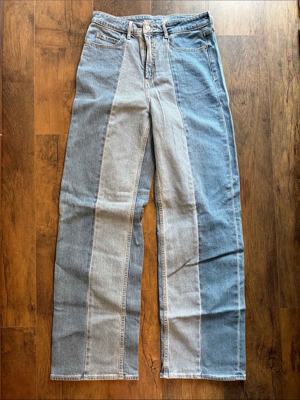 Old Navy Two-Tone Light Blue and Medium Blue High-Rise Jeans - Picture 1 of 2